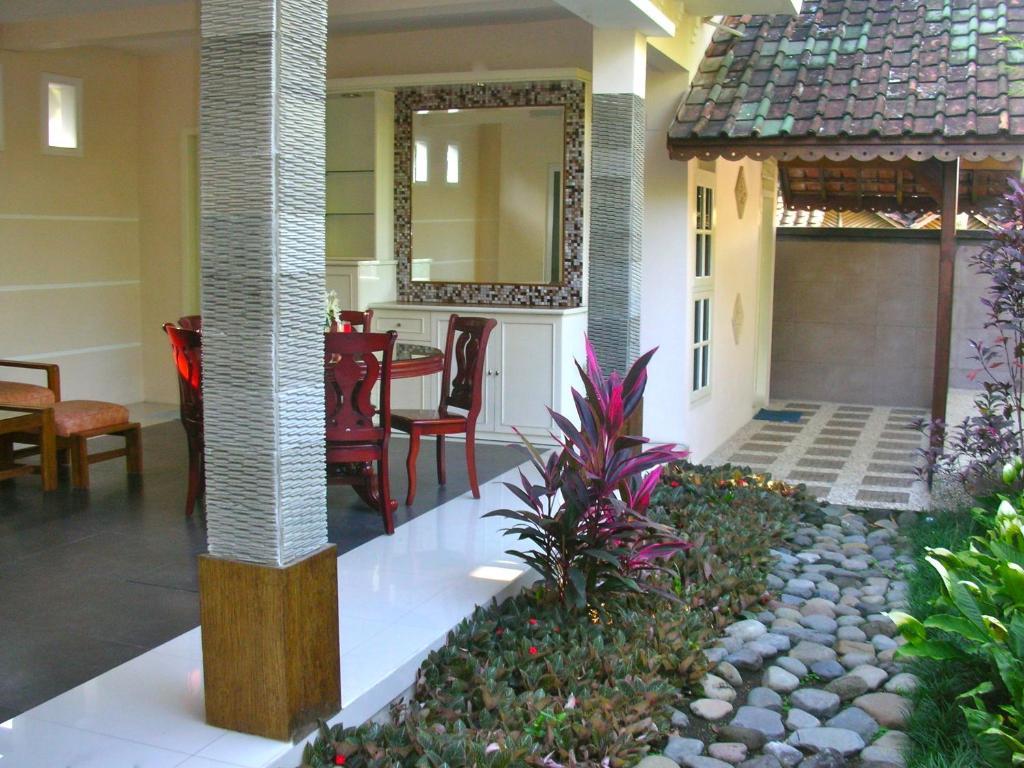 Hotel Minak Jinggo Banyuwangi  Kültér fotó