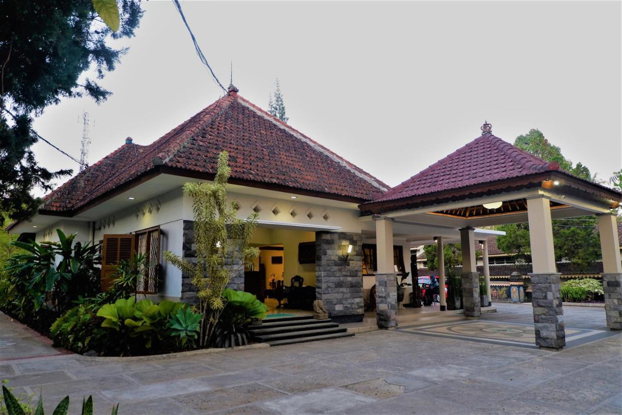 Hotel Minak Jinggo Banyuwangi  Kültér fotó