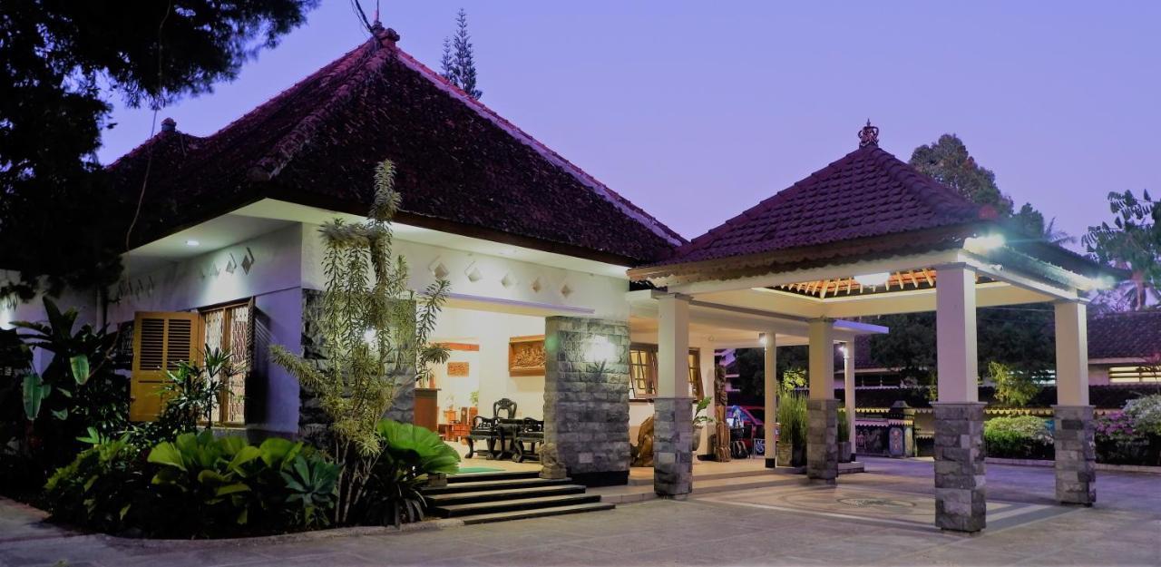 Hotel Minak Jinggo Banyuwangi  Kültér fotó