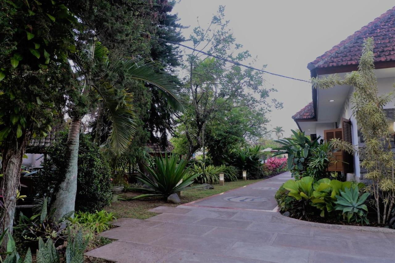 Hotel Minak Jinggo Banyuwangi  Kültér fotó